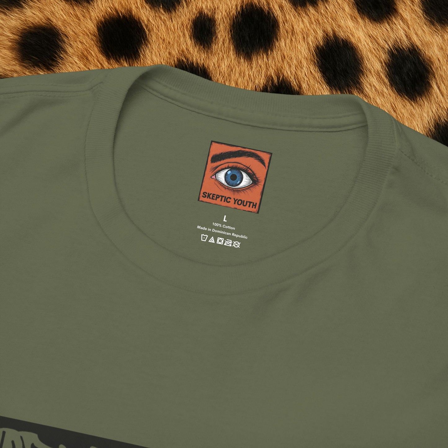 “Keep Quiet“ Two-Sided Unisex Tee*